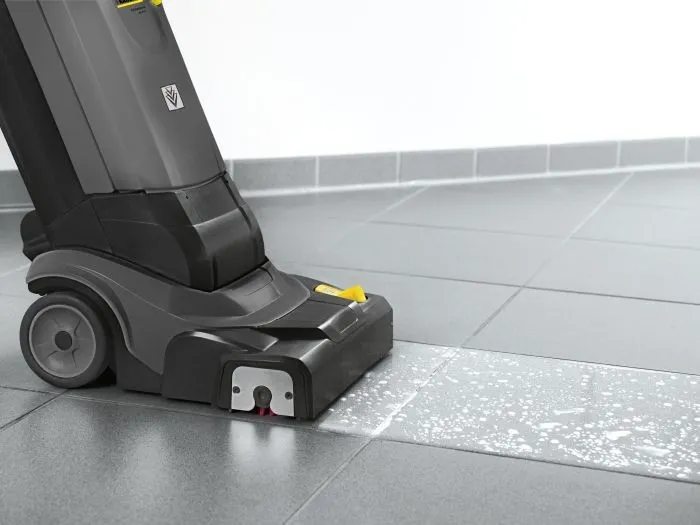 Уборочная машина Karcher BR 30/4 C в Москве и Московской области от магазина Ammina