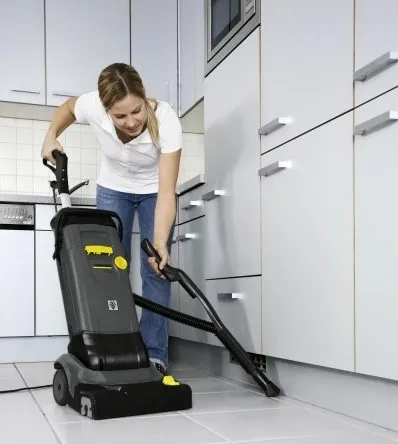 Уборочная машина Karcher BR 30/4 C в Москве и Московской области от магазина Ammina